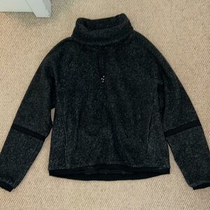 NIKE Pullover Sweatshirt